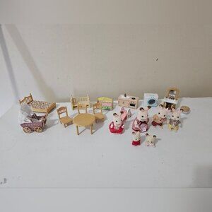 Calico Critters Hopscotch Rabbit Family Sylvanian Bunny And Furniture